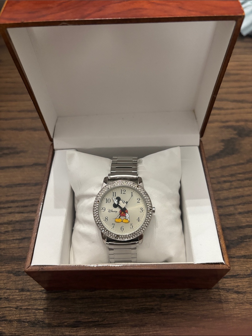 Beautiful Vintage Disney Mickey Mouse Watch – Original Disney Parks